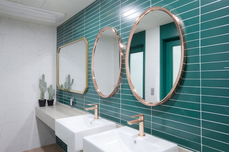 Bathroom 4, Brosis Hotel, Jung