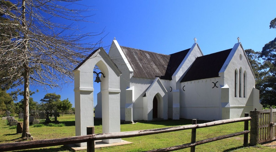 Exterior & Views