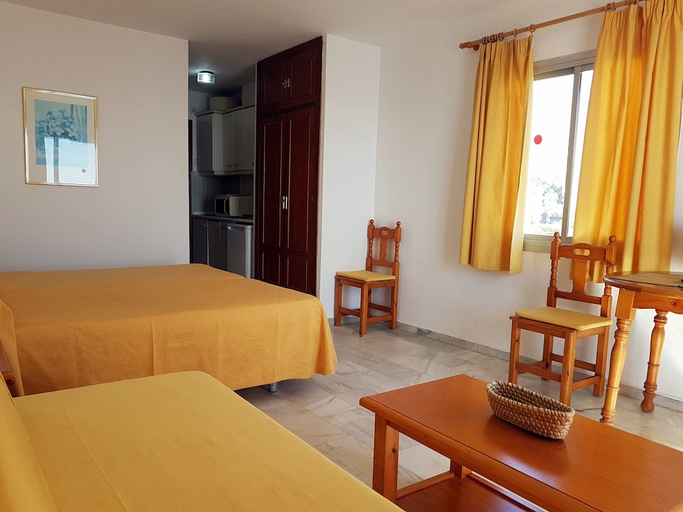 Bedroom 4, Aparthotel Sunny Beach, Málaga