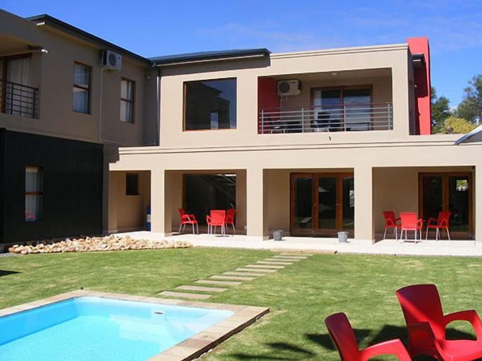 Exterior & Views, Karoo Sun Boutique Guest House, Eden