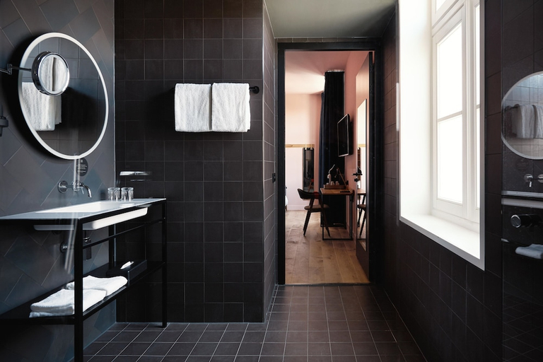 Others 2, Hotel Marienhage, Eindhoven