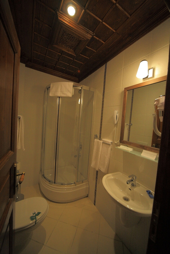 Bathroom 5, Iksir Resort Town Hotel, Daday