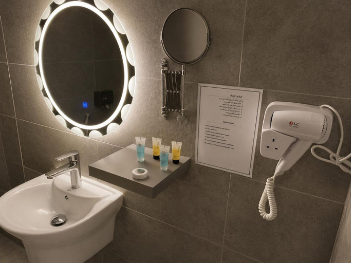 Bathroom 5, Park Plus Served Apartments, Al Madinah Al Munawwarah