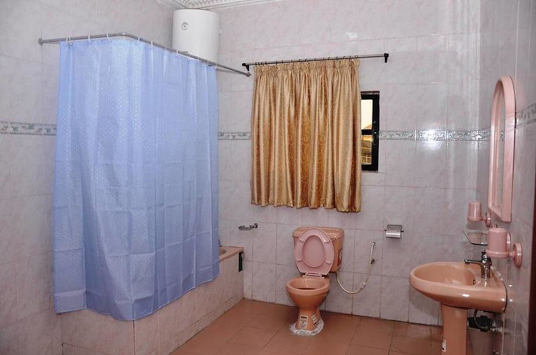 Bathroom 4, Birch Tree Hotel, Uyo