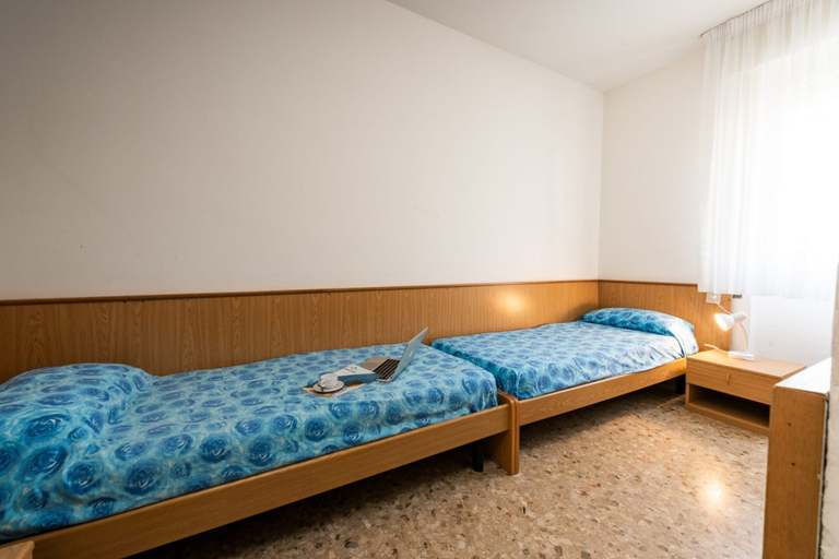 Room 3, Seaside Getaway With Terrace in Bibione, Venezia
