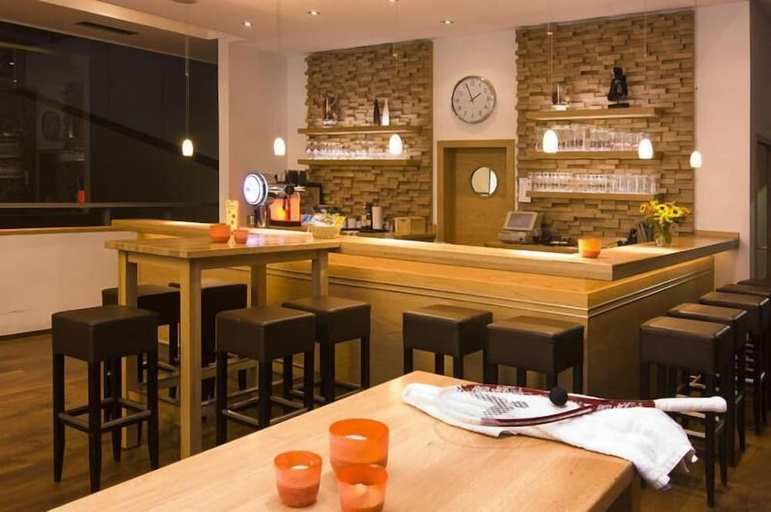 Food & Drinks 3, Tespo Sportpark and Hotel, Rhein-Kreis Neuss