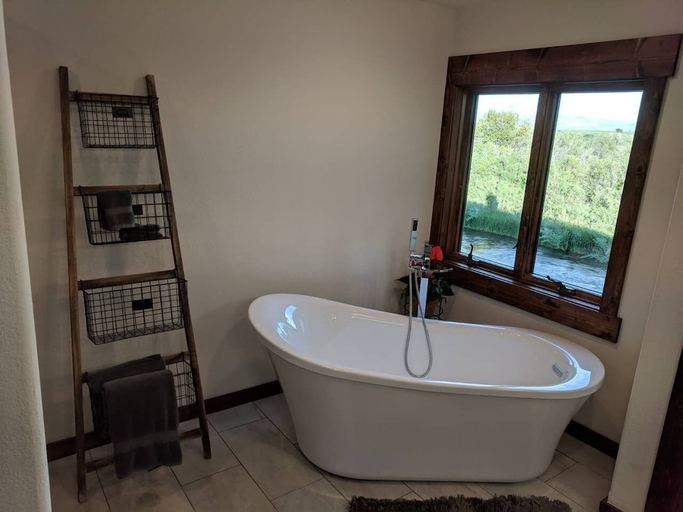 Bathroom, Beaverhead Resort, Beaverhead