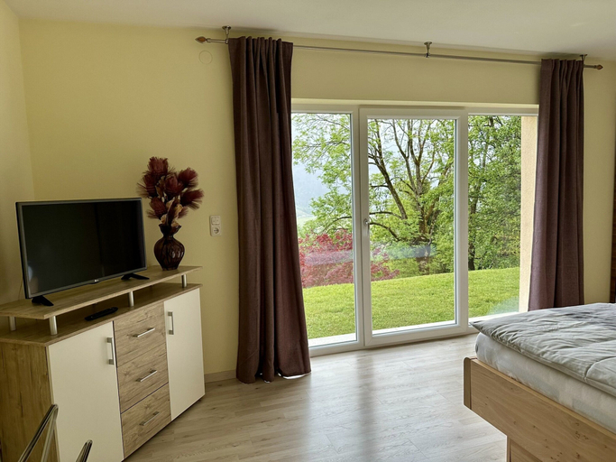 Bedroom 2, Bright Flat Close to the ski Area, Zell am See