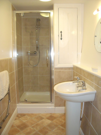 Room 5, Wheelgate Guest House, Cumbria