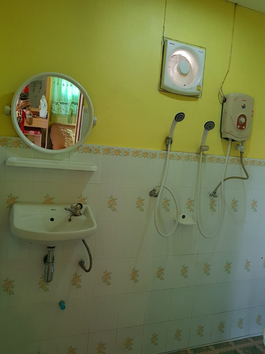 Bathroom 3, Khunya Resort Riverkwai, Muang Kanchanaburi