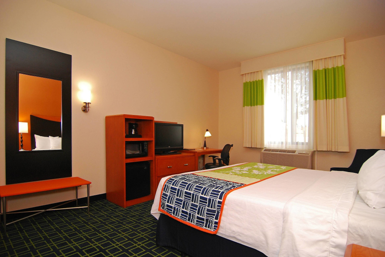 Bedroom, Fairfield Inn Suites By Marriott Tehachapi, Kern