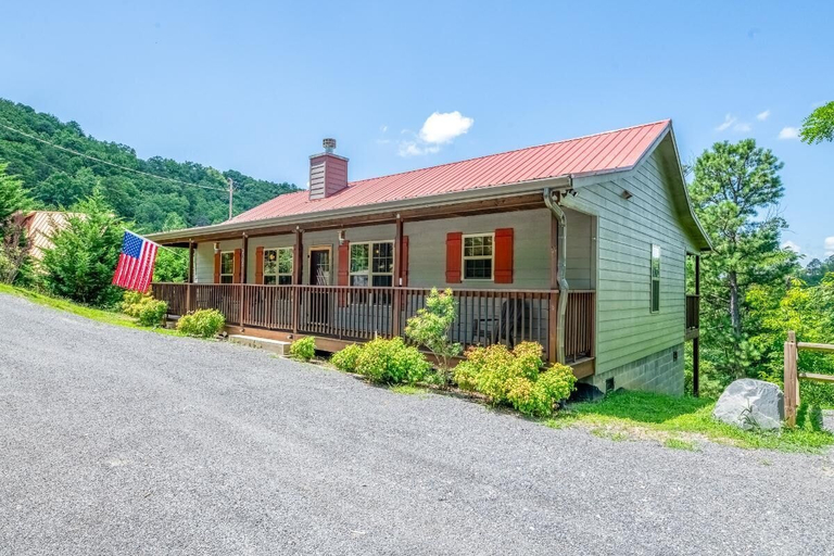 Exterior 3, Madison's Retreat, Sevier
