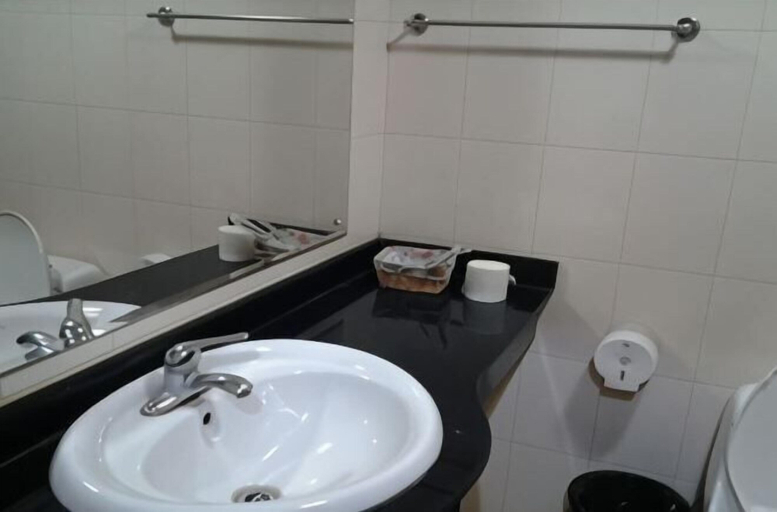 Bathroom, Lvdao Caotang Farmhouse, Shanghai