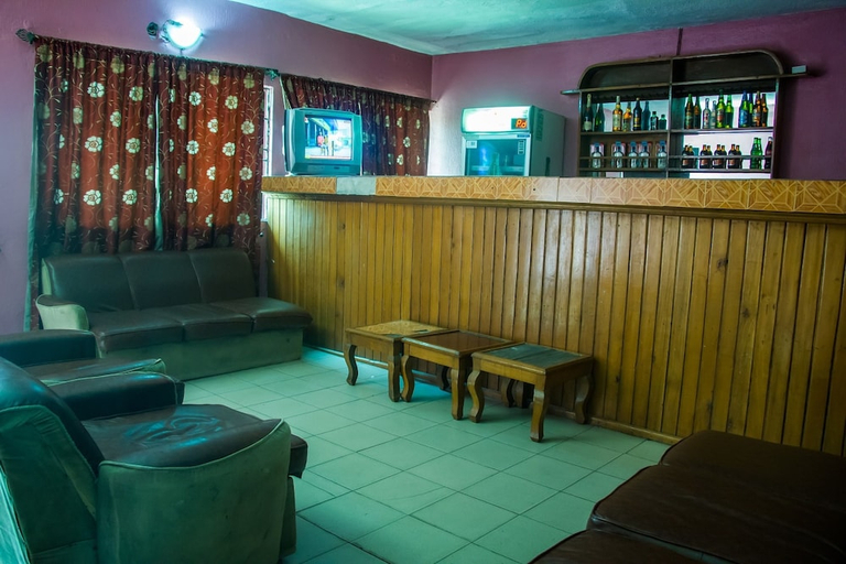 Others 5, Oak Hotels, Amuwo Odofin
