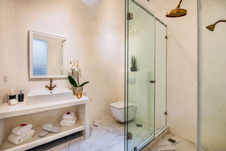 Bathroom 4, Mirinda Villa, South Aegean