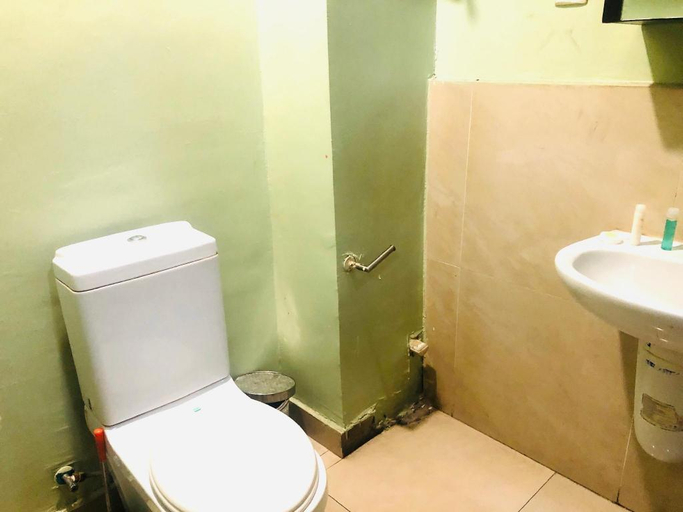 Bathroom 3, Anjiez Royal Suite, Ikeja