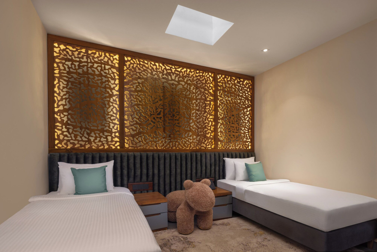 Bedroom 3, Hotel Ferola, Matara Four Gravets
