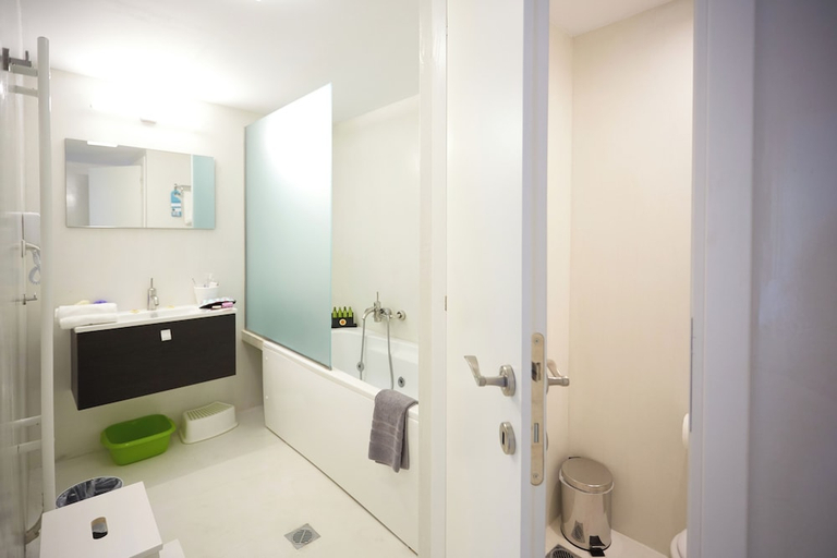 Bathroom 5, Athenian Residences, Attica