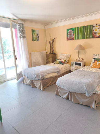 Bedroom 2, La Clef De Voute Amethyste, Allier