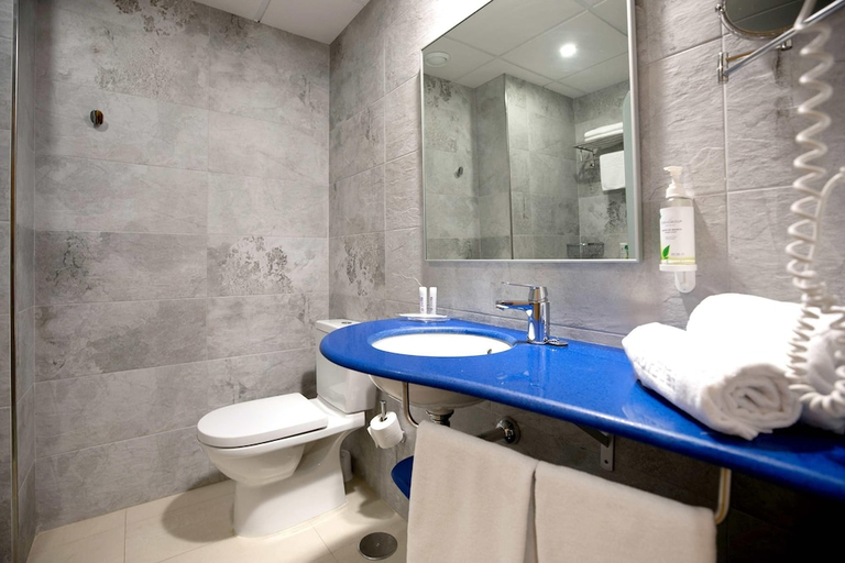 Bathroom 5, Hotel Servigroup Trinimar, Castellón