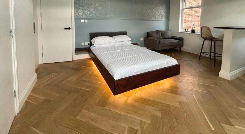 Bedroom 2, London Studios and Suites, London
