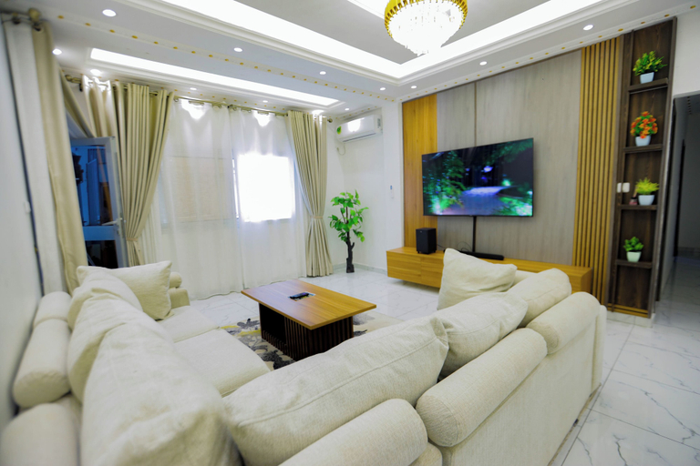 Living area 5, FK LUXURY RESIDENCE, Wouri
