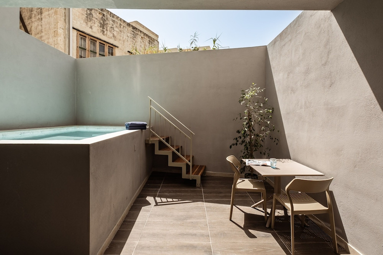 Sport & Beauty 2, The Segond hotel