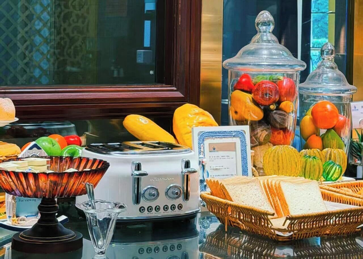 Food & Drinks 5, Nanjing Suning Universal Hotel, Nanjing