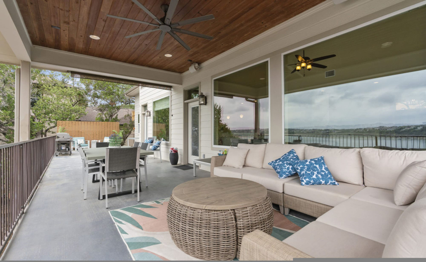 Room 5, Lake House Dock Slip Heated Pool Boat Launch Beach Game Room, Travis