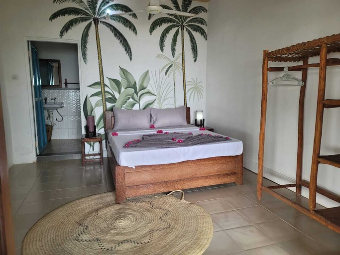 Bedroom 2, Driftwood Beach Lodge, Kusini