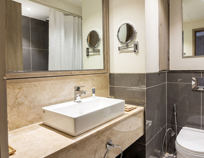 Bathroom 5, Rhythm Gurugram, Hotel & Suites, Sohna Road - Sector 68, Gurgaon
