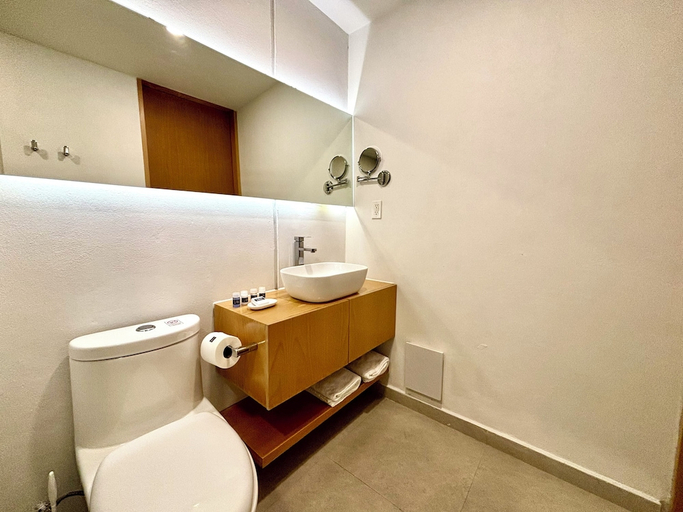 Bathroom 3, Be Mate Condesa Hipodromo, Mexico City