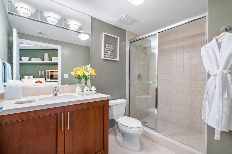 Bathroom 4, Miami Vacation Rentals - Coconut Grove, Miami-Dade