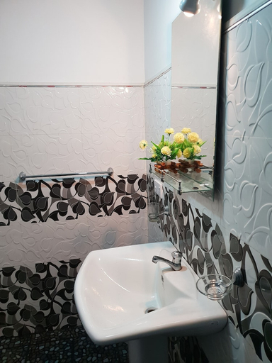 Bathroom 3, Adannz view, Ella