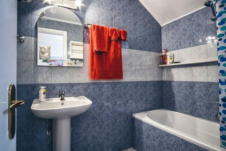Bathroom 5, Rarakos Houses, Ionian Islands