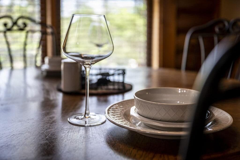 Food & Drinks 4, Cozy Bear Cove, Sevier