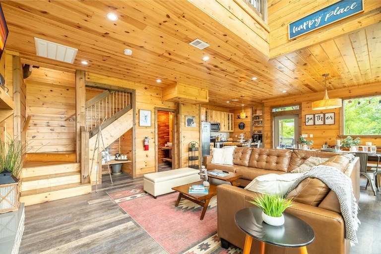 Living area 5, Fancy Views, Sevier