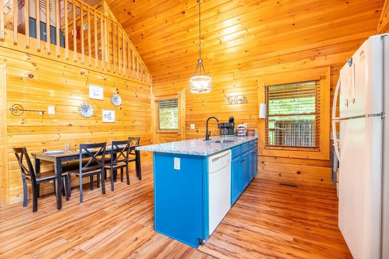 Private kitchen 2, Moonshine Hollow, Sevier