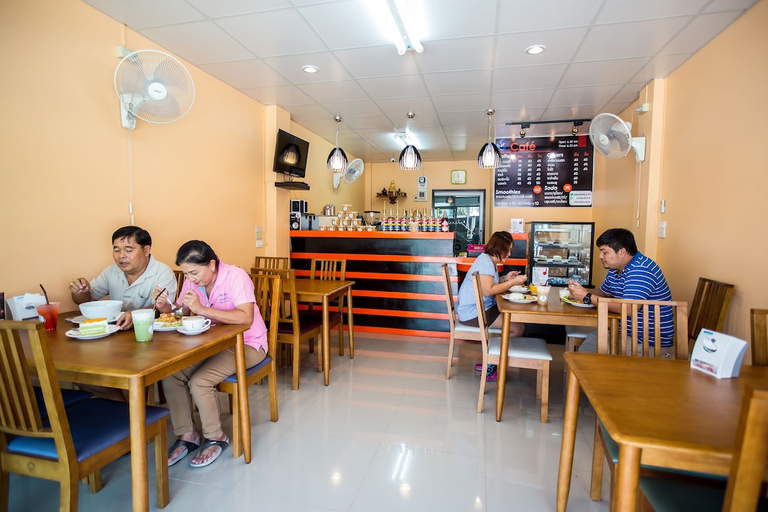 Food & Drinks 5, S3 Room, Sattahip