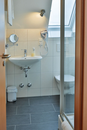 Bathroom 5, Landgasthof Weberhans, Donau-Ries