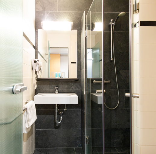 Others 2, Bastion Hotel Amsterdam-Noord, Amsterdam