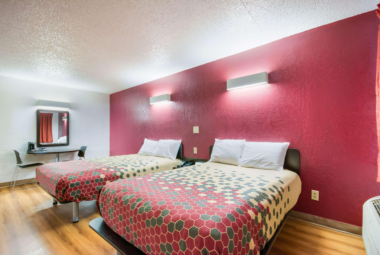 Bedroom 2, Econo Lodge Del City OK, Oklahoma