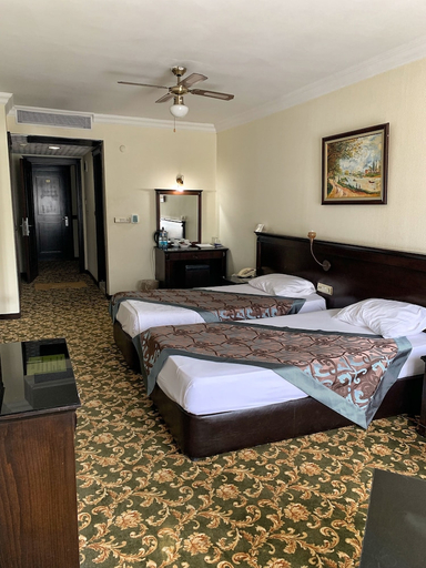 Bedroom 5, Omur Hotel, Edremit