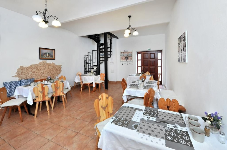 Food & Drinks 4, Villa Kunerad, Poprad