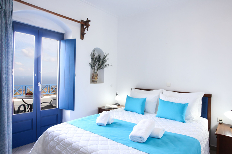 Bedroom 2, Pergeri Apartments, South Aegean