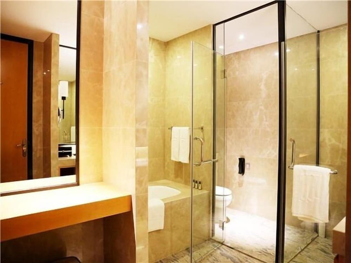 Bathroom, Jiuhua Jin Jiang International Hotel, Zhenjiang