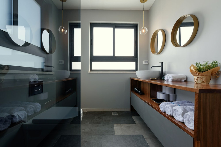 Bathroom 5, The Roof - By Sea Land Suites