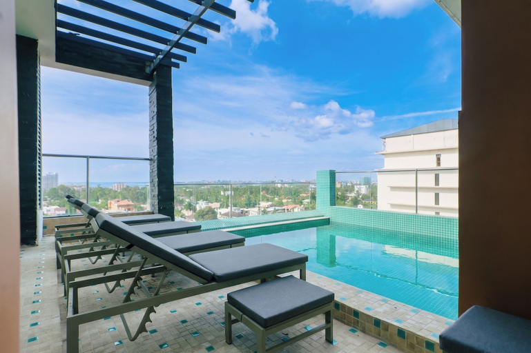 Pool 4, Abantu Hotel, Kinondoni