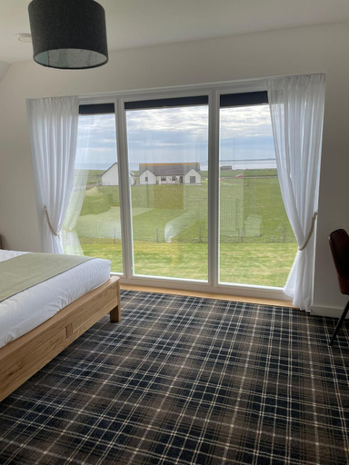 Bedroom 2, Flotnar Hus - Newbuild B&B, Highland