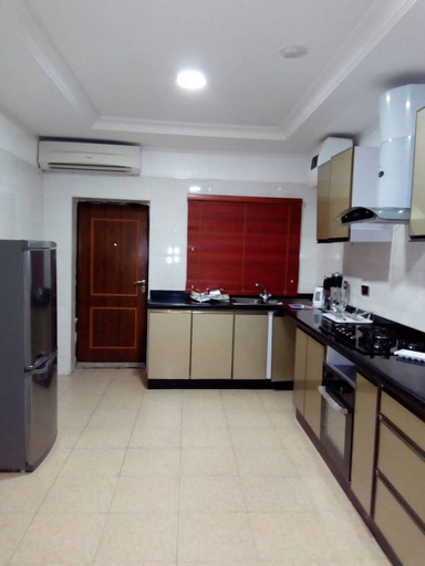Others 5, Reeve Court Apartment, Eti-Osa